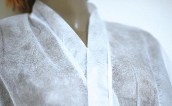 Latex Free Disposable Isolation Gown Eco Friendly For Hospital Operation Room