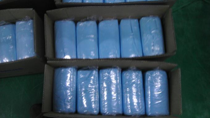 Non Toxic Disposable Isolation Gown Comfortable For Cross Infection Prevention