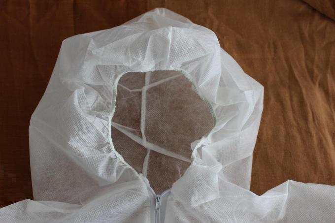 Reliable Disposable Protective Coverall For Hospital / Laboratory / Clean Room
