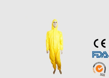 Lightweight Disposable Protective Clothing Yellow Color For Pesticide Spraying